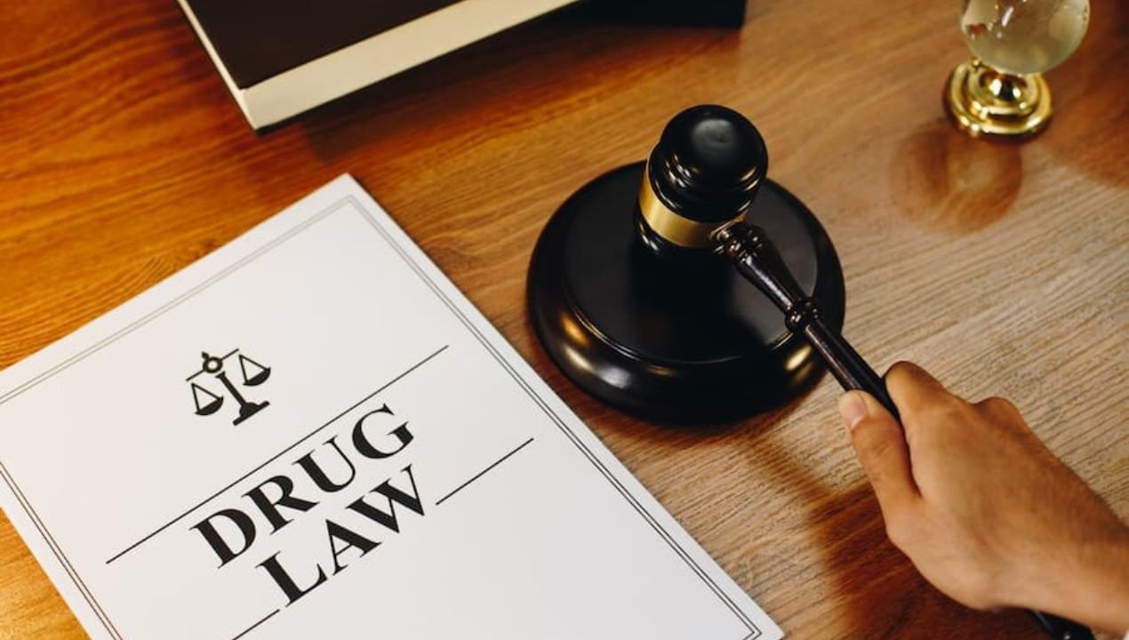 حكم أول سابقة مخدرات