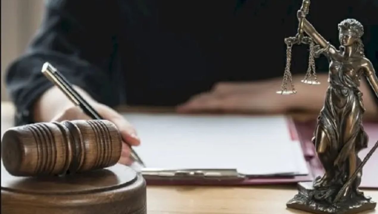 اتهام شخص بدون دليل