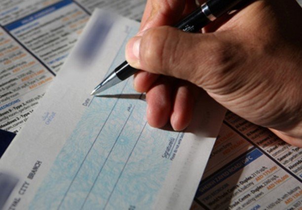 صرف شيك بتوكيل