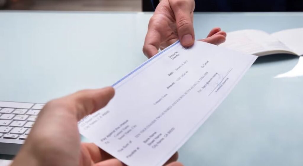 صرف شيك بتوكيل