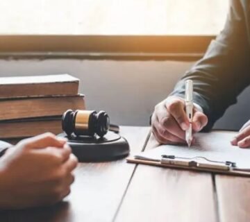 كيف تتصرف إذا اتهمت بالسرقة
