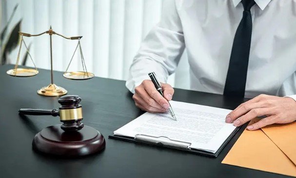  أفضل محامي في الدمام والسعودية