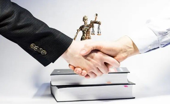 كيف تقوم بتوكيل محامي