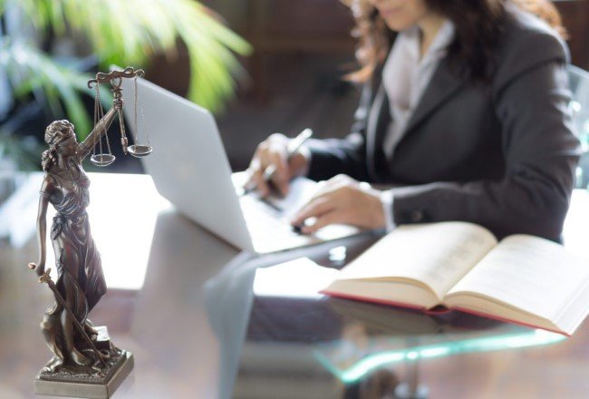  الاعتراض على القرارات الإدارية 