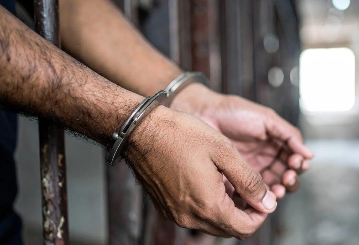 عقوبة تهريب المخدرات