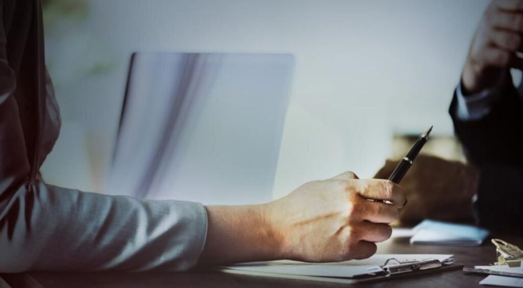 طريقة تقديم شكوى على شخص