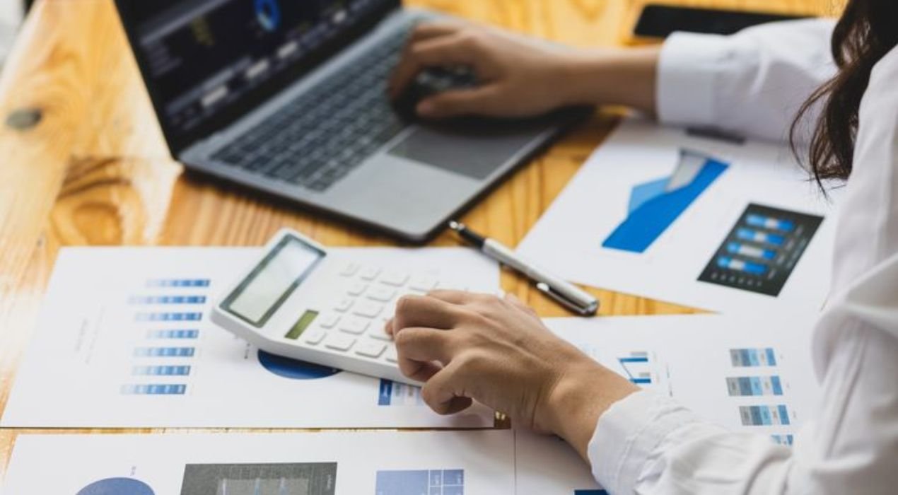 كم تكلفة استخراج سجل تجاري