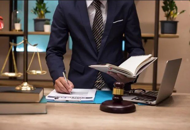 محامي قضايا ديوان المظالم