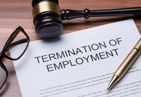 فسخ عقد العمل