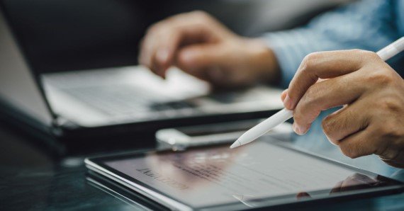 خدمة توثيق العقود الإلكترونية