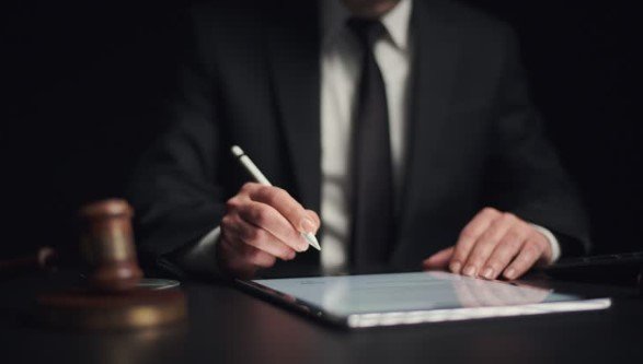 خدمة توثيق العقود الإلكترونية