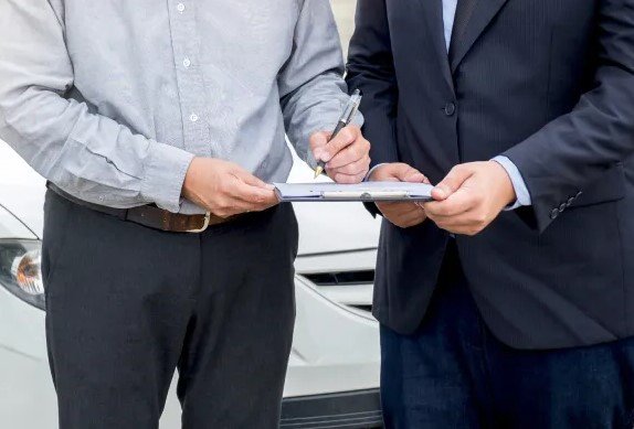 الاستعلام عن حوادث السيارات