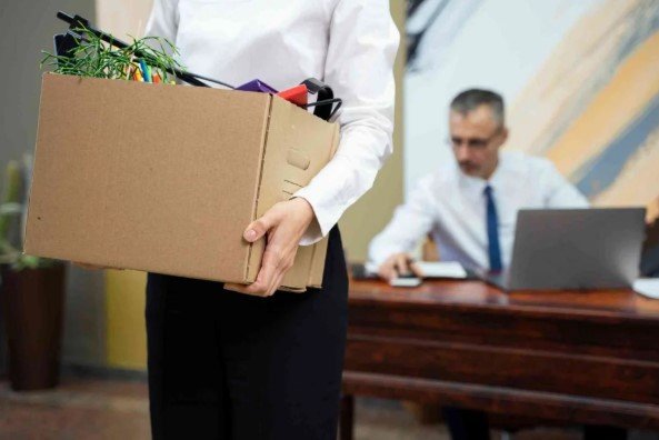 الاستقالة في نظام العمل